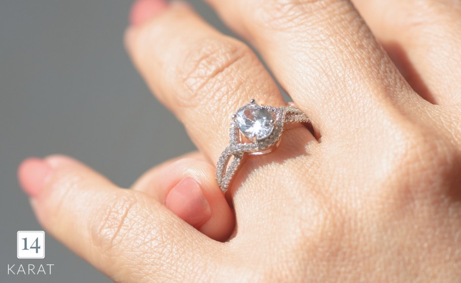 Store - WHITE GOLD ENGAGEMENT RING WITH HIDDEN HALO