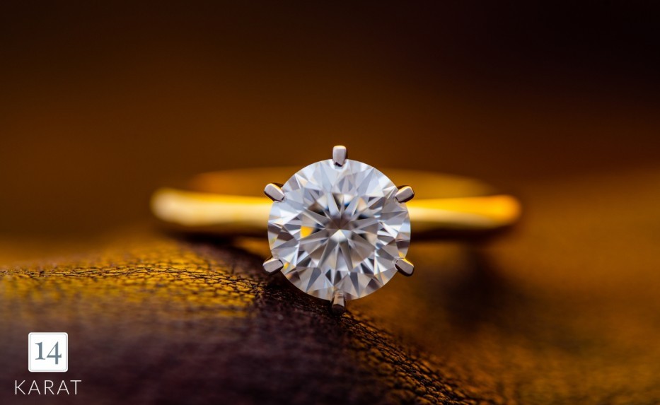 Solitaire Engagement Rings: The Power of Simplicity and Symbolism