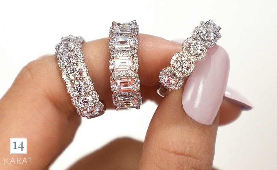 Why jewelry is a good holiday present