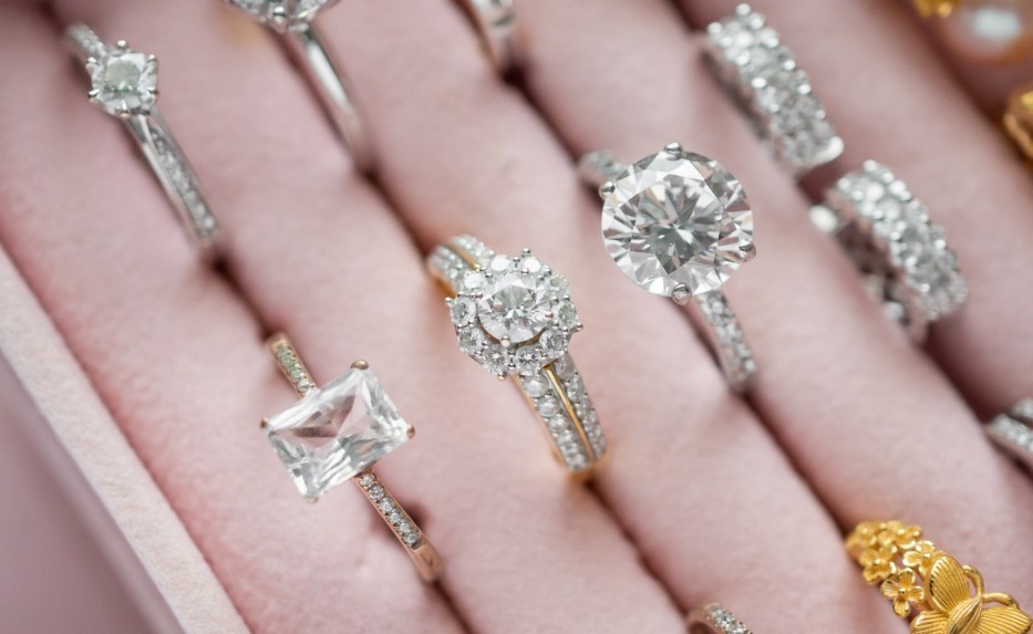 Anniversary Jewelry Omaha | 14 Karat