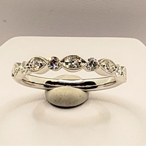 WHITE GOLD STACKABLE DIAMOND RING