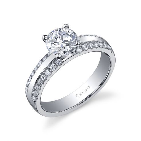 WHITE GOLD ENGAGEMENT RING