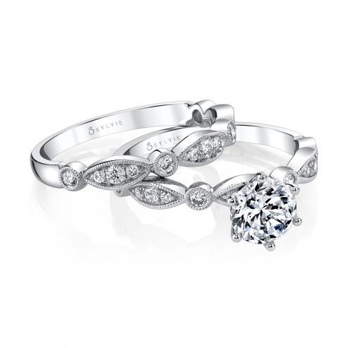 CHARMÁNT - STACKABLE ENGAGEMENT RING